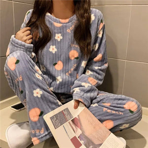 Plaid Flannel Women's Pajamas Set Warm